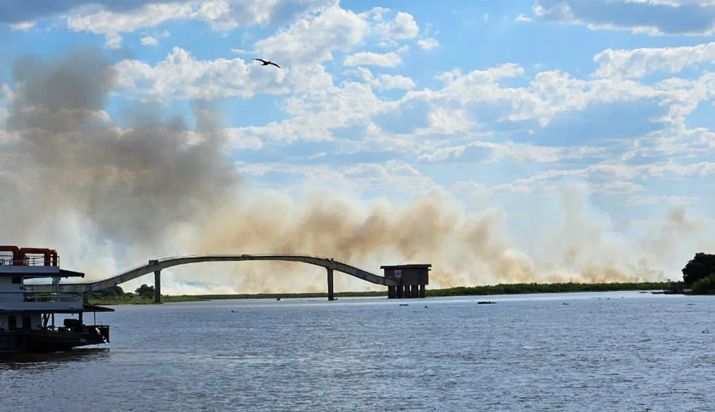 Ponte do Sistema de Captação de Água no rio Paraguai - Foto: Rodolfo César/CBN-CG