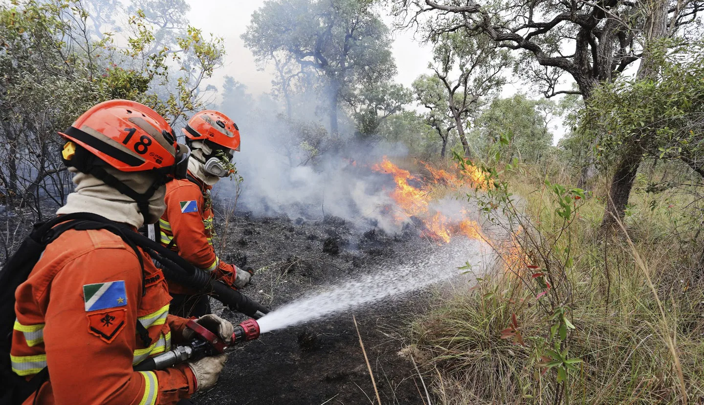 Uma das equipes de combate aos incêndios no Pantanal de MS - Foto: Saul Schramm