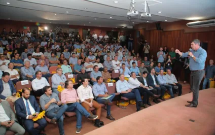 Durante a solenidade, O governador Eduardo Riedel destacou que o programa de irrigação é um marco para MS - Foto: Saul Schramm