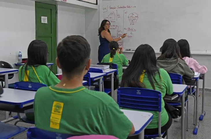 Podem aderir ao programa alunos pertencentes a famílias inscritas no programa Bolsa Família - Foto: Reprodução/SED