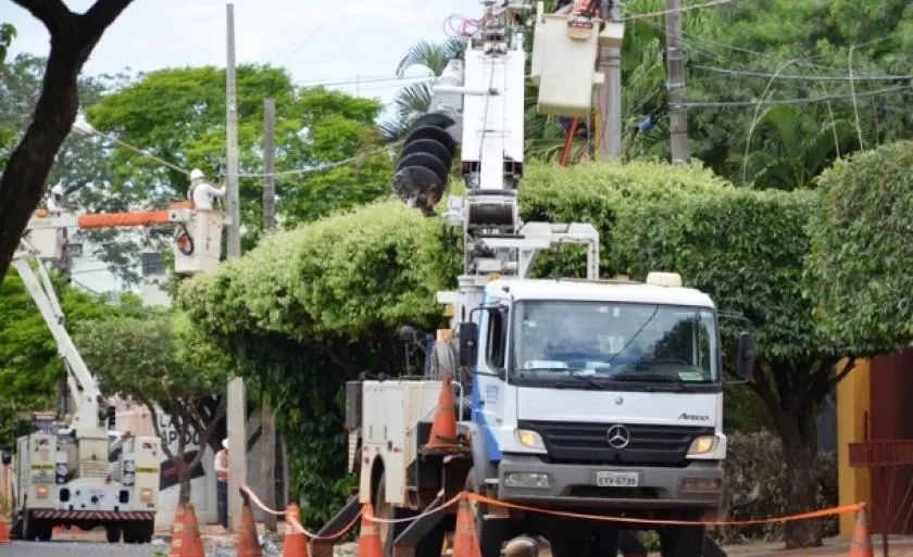 Concessionária alerta para o uso indevido das instalações elétricas que podem provocar acidentes em imóveis. - Foto: Arquivo/JPNews