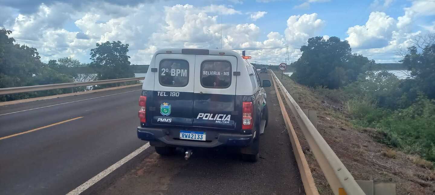 Vítima estava caída sobre bicicleta e com ferimento na cabeça. - Foto: Divulgação