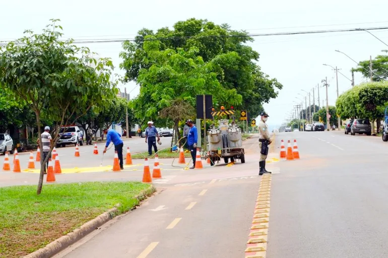 Ruas e avenidas deverão receber a sinalização semafórica em cruzamentos que já foram analisados. - Foto: Divulgação