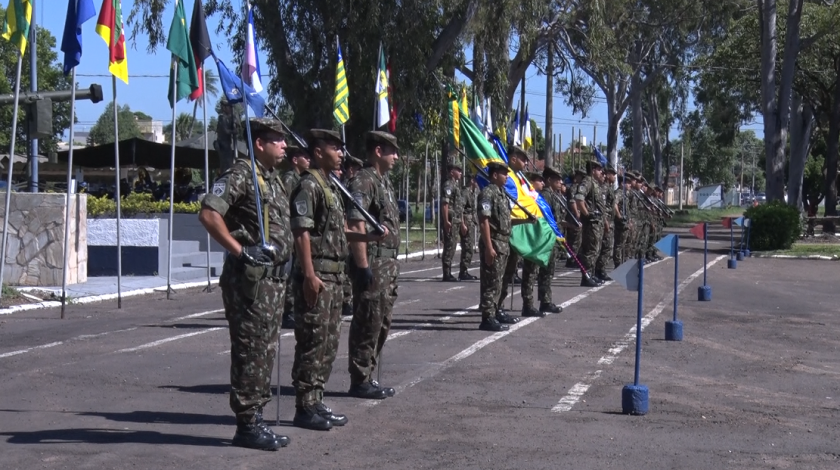 O evento marca os 376 anos do Exército Brasileiro, que é uma força militar fundamental para a segurança do país. - Foto: Reprodução/TVC