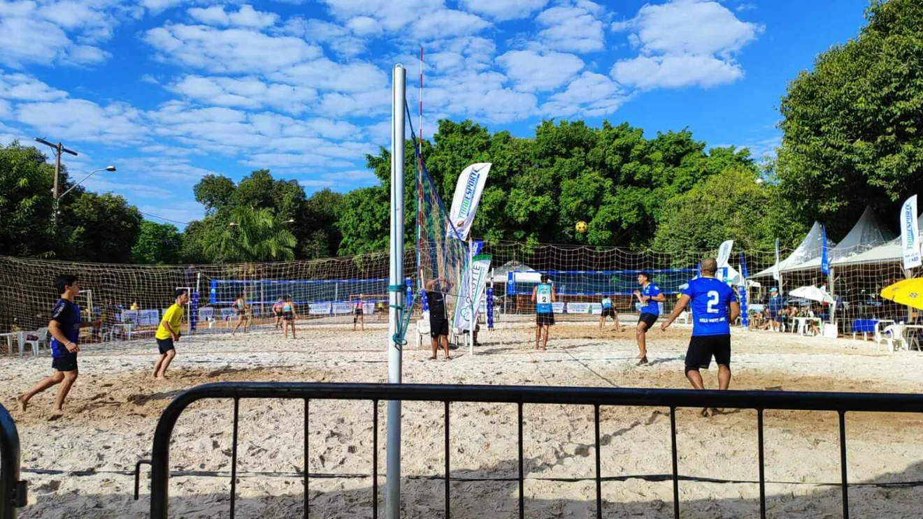 Oficinas de beach tennis, futevôlei e vôlei de praia serão ofertadas - Foto: Divulgação/Fundesporte