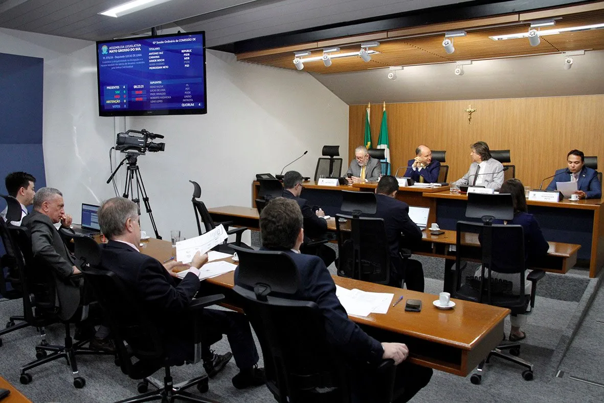 A CCJR é a comissão por onde passam todos os projetos apresentados na casa. As reuniões são realizadas todas as quartas-feiras - Foto: Gerson Wassouf/CBN-CG