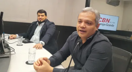 Da direita para a esquerda, Deivid Machado e Marcelo Demirdjian - Foto: Mateus Adriano/CBN-CG
