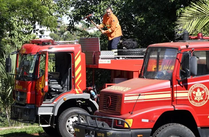 24 bombeiros farão o trabalho de prevenção - Foto: Bruno Rezende