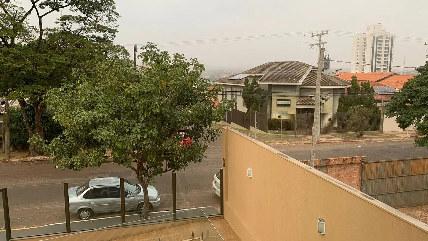 Neblina marcou a manhã desta quinta na Capital - Foto: Anderson Pinto/CBN CG