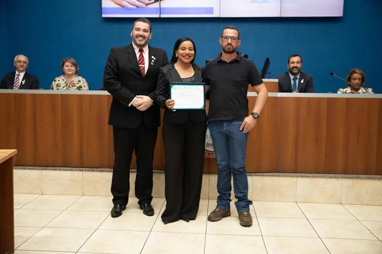 A jornalista do Grupo RCN de Comunicação e TVC HD, Ana Cristina Santos, foi uma das homenageadas. - Foto: Divulgação/assessoria