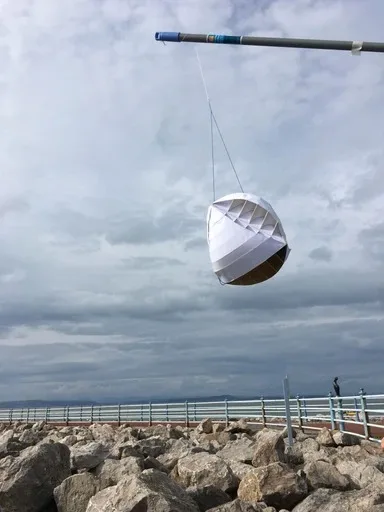 Formato esférico da turbina permite captar ventos em 360° - Foto: Reprodução/O-Innovations