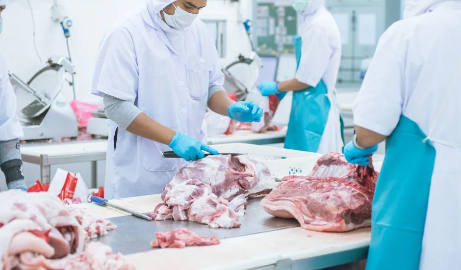 No ano de 2023, o país asiático importou 8 milhões e 800 mil toneladas de carne do Brasil - Foto: Reprodução/ Getty Images