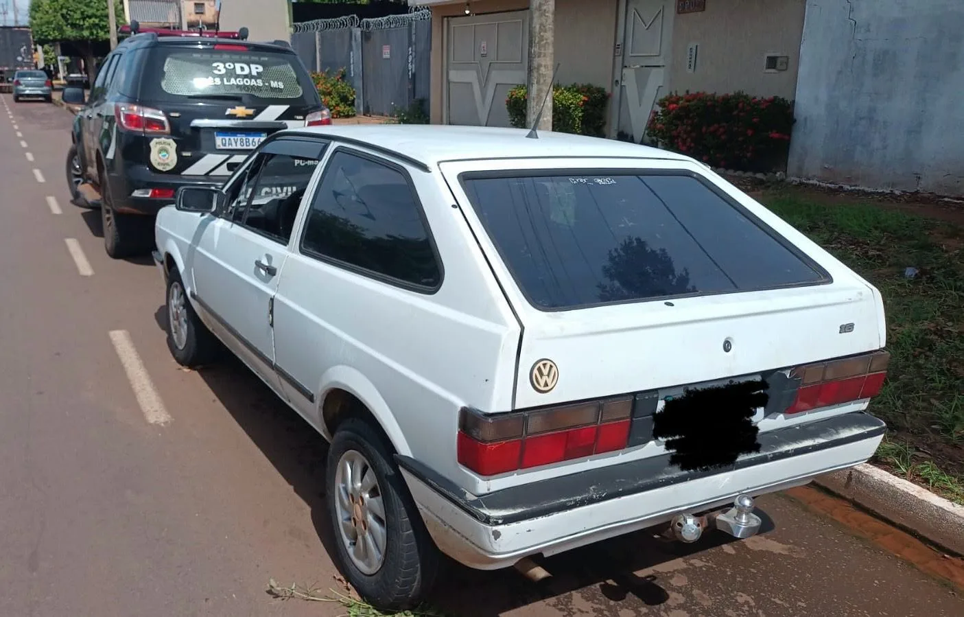 Carro furtado no sábado (13) foi localizado por policiais da 3ª Delegacia de Policia Civil, no bairro Novo Aeroporto. - Foto: Divulgação/Polícia Civil