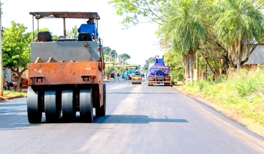 Obras > de asfalto e drenagem fazem parte dos investimentos que serão autorizados. - Foto: Arquivo/JPNews