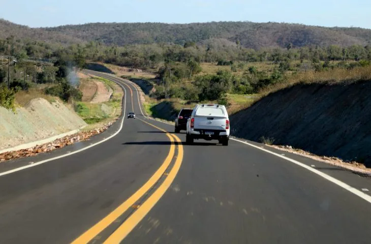 Uma das estradas para o município de Bonito, considerada a capital do ecoturismo em MS. - Foto: Reprodução/Governo de MS