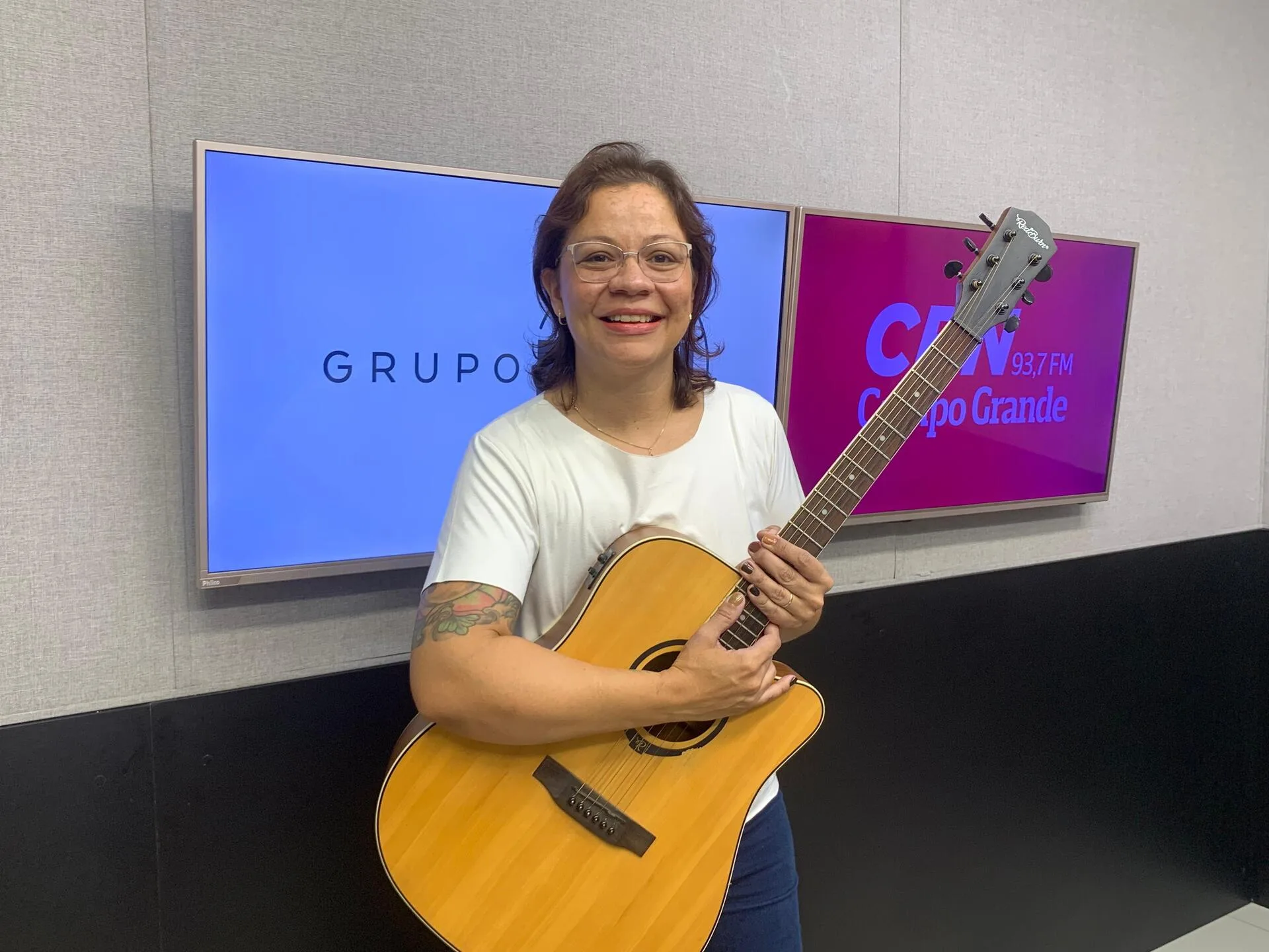 A cantora e compositora Leca Harper foi a convidada do CBN Cultural de hoje - Foto: Duda Schindler/CBN CG