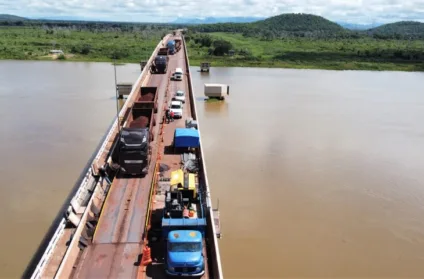 Ponte na BR-262 está em processo de recuperação - Foto: Saul Schramm