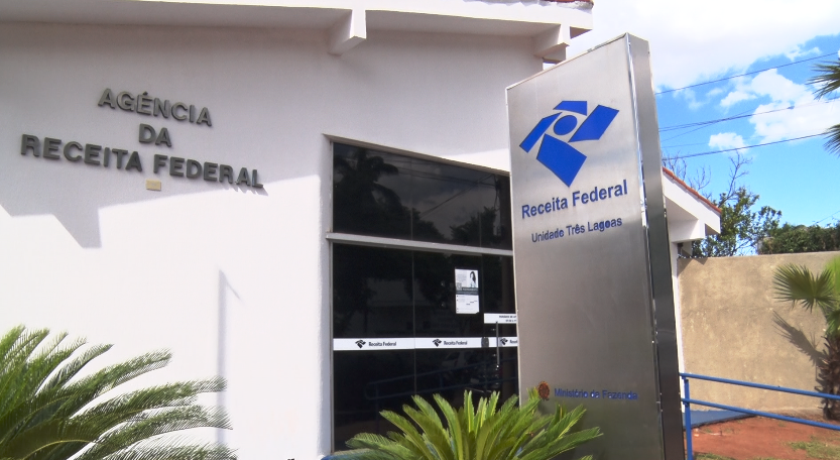 O contribuinte que não entregar a declaração do IRPF está sujeito a multa e complicações na Receita Federal. - Foto: Reprodução/TVC