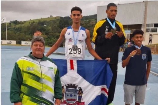 Atleta conquistou o 2° nos 1.500 metros. - Foto: Divulgação