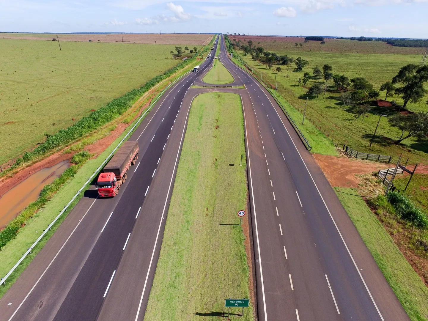 Apenas 150 km da BR-163 são duplicados - Foto: Reprodução/CCR MSVia