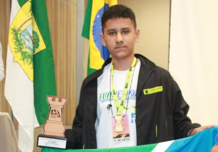 No torneio nacional, Arthur Neres conquistou terceiro lugar no estilo rápido e quinto lugar no blitz. - Foto: Divulgação