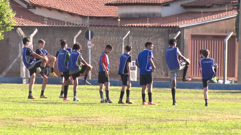 Os jogos dos times de Três Lagoas na final da Copa AME vão acontecer neste sábado (29) na cidade de Araçatuba (SP). - Foto: Reprodução/TVC