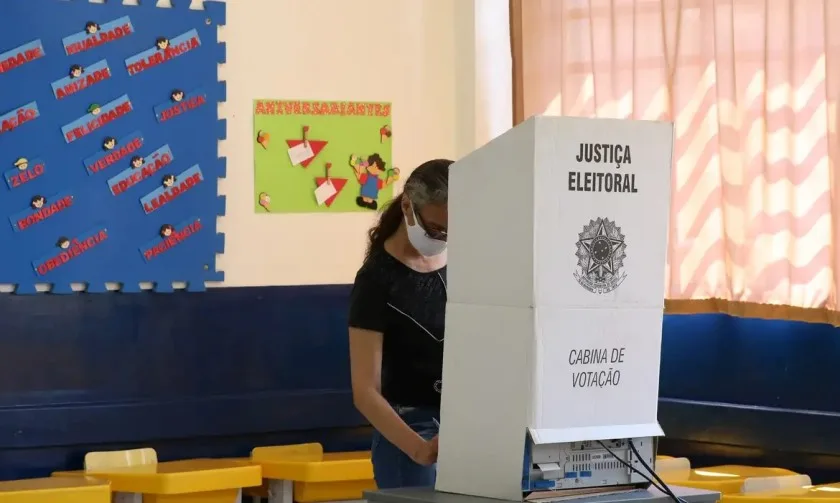 Eleitores com mais de 80 anos têm prioridade absoluta. - Foto: Reprodução/Agência Brasil