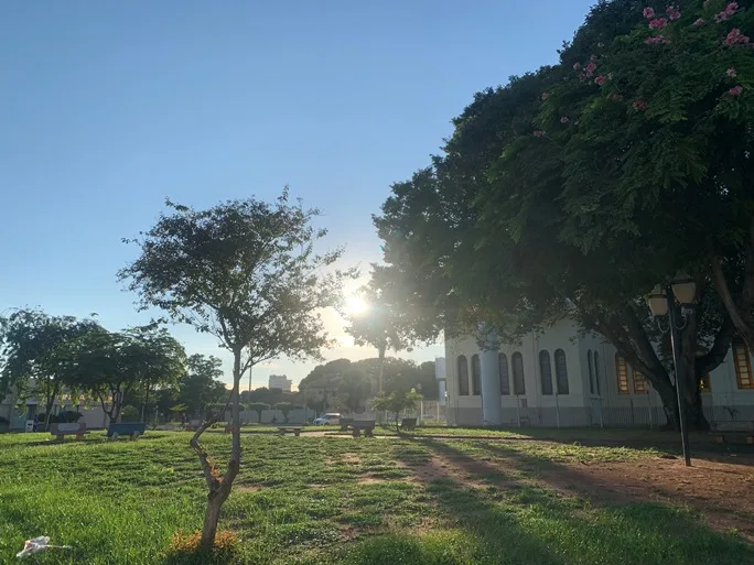 Céu deve ficar ensolarado durante todo o dia. - Foto: Alfredo Neto/JPNews