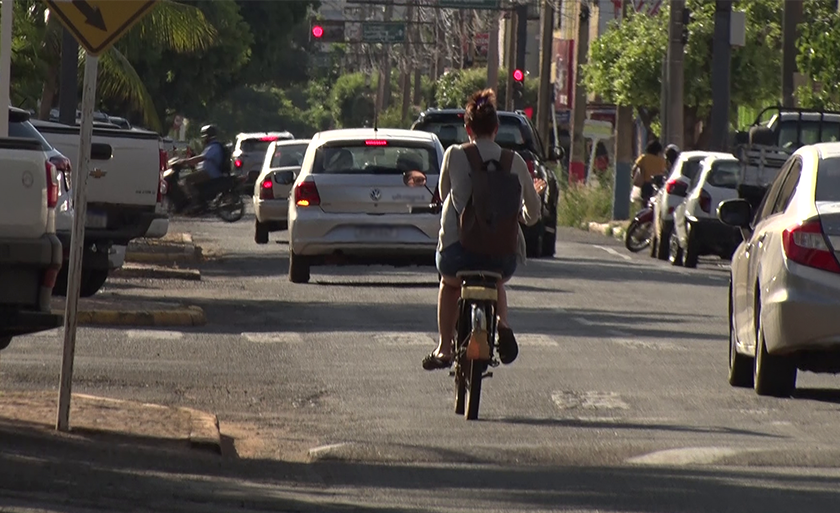 Além disso da regularização, os usuários deverão também seguir as normas de trânsito. - Foto: Arquivo/JPNews