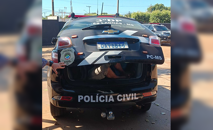 Dupla foi abordada para averiguação e acabou presa. - Foto: Divulgação/Polícia Civil