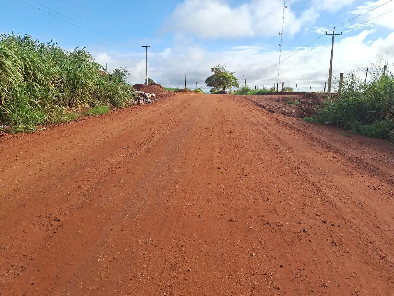 deputado pontuou que a estrada "Bento Macedo de Jesus" tem um trânsito intenso de veículos de passeio e caminhões bitrem - Divulgação