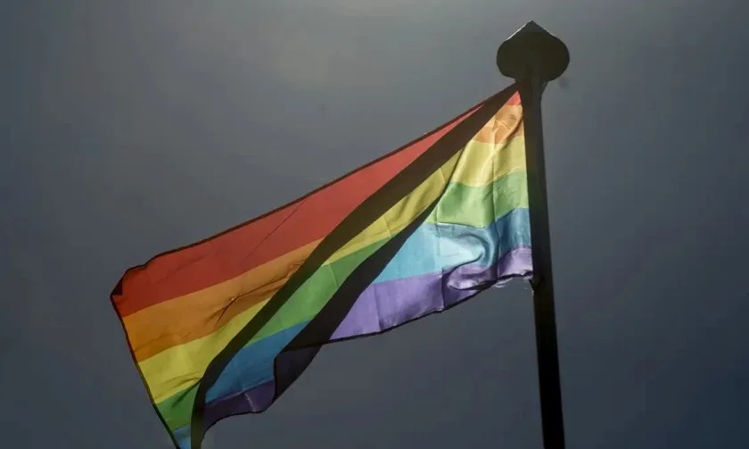 O movimento é simbolizado pela bandeira do orgulho, criada em 1978. - Foto: Reprodução/Agência Brasil