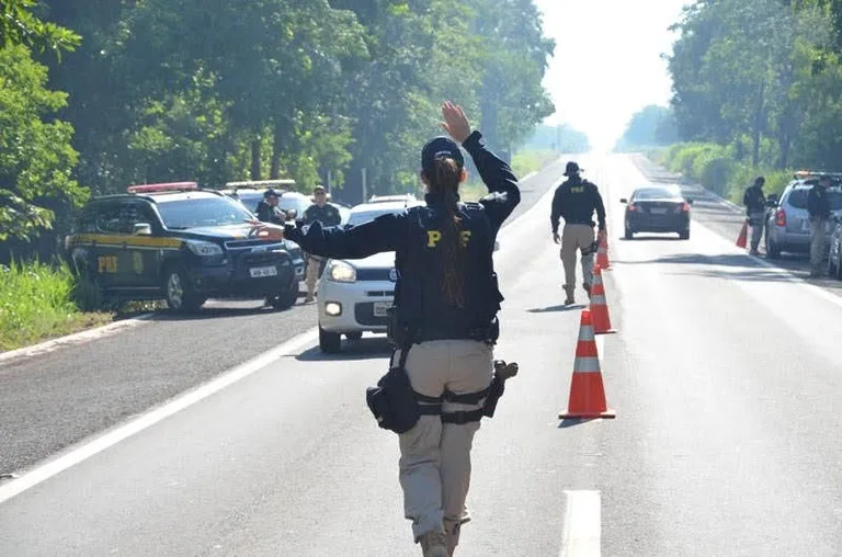 PRF registra redução no número de óbitos em rodovias federais que cortam Mato Grosso do Sul, no feriado de 'Corpus Christi 2024'. - Foto: Divulgação/PRF