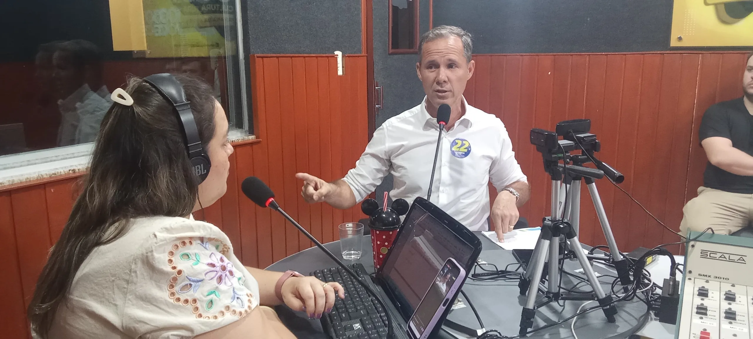 Robson Rezende é candidato pelo PL e tem cfomo vice Roseli Braquiara - Luciano Oliveira - RCN67