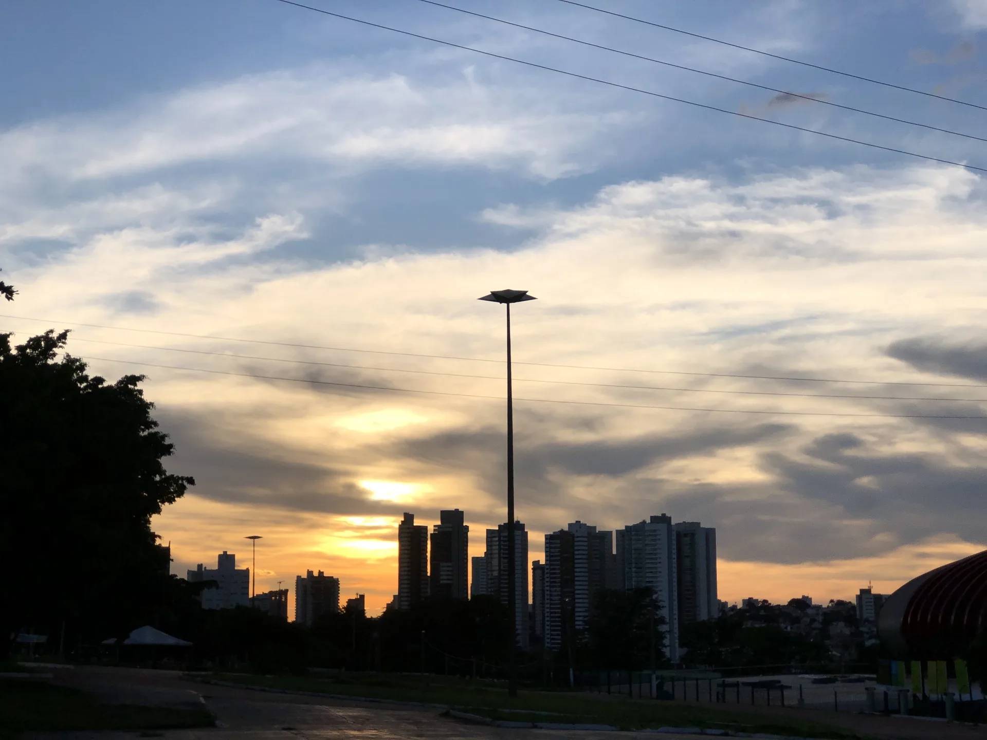 Nesta terça-feira (27) em Campo Grande, a mínima prevista é de 15°C e a máxima de 29°C - Foto: Arquivo/CBN-CG