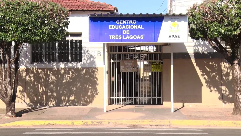 A escola atende uma comunidade carente e reforça que qualquer quantidade de toalhas será aceita. - Foto: Arquivo/JPNews