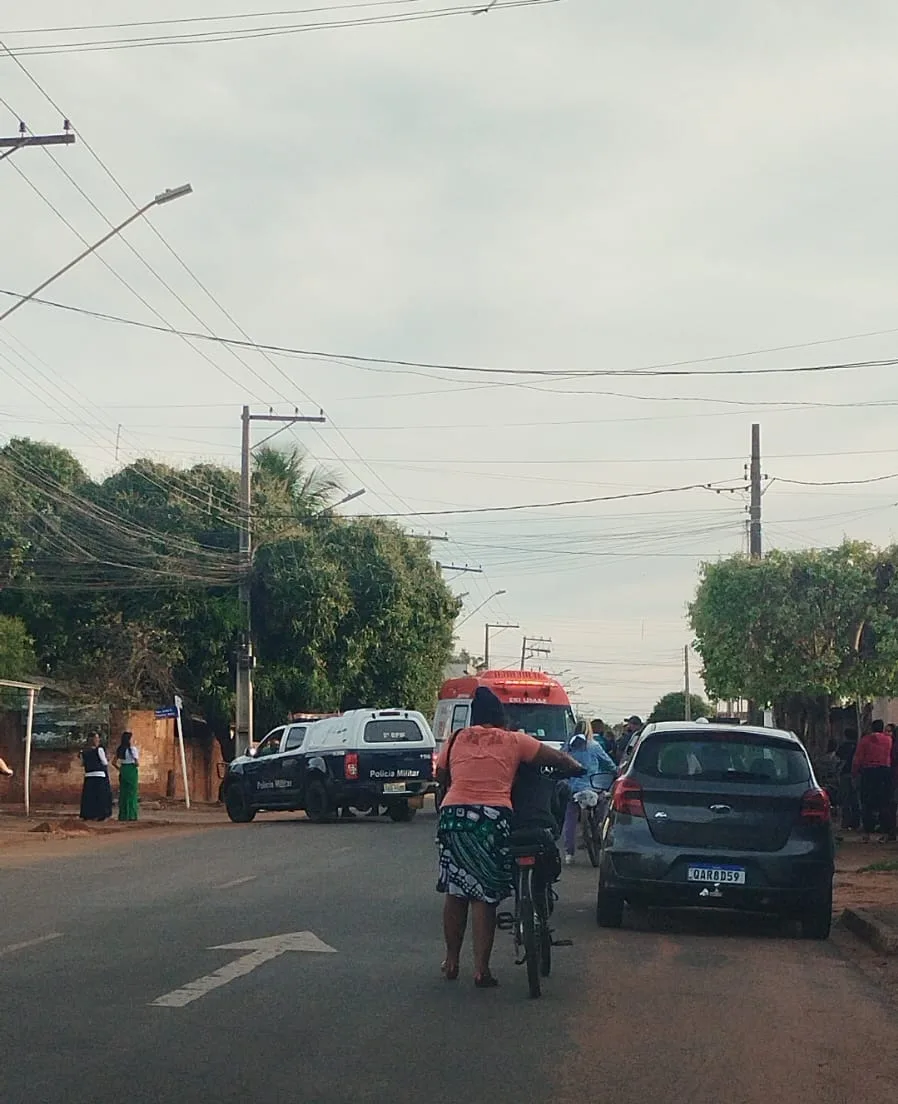 Caso teria ocorrido no final da tarde deste domingo, na rua Yamaguti Kankit. - Foto: Alfredo Neto/JPNews