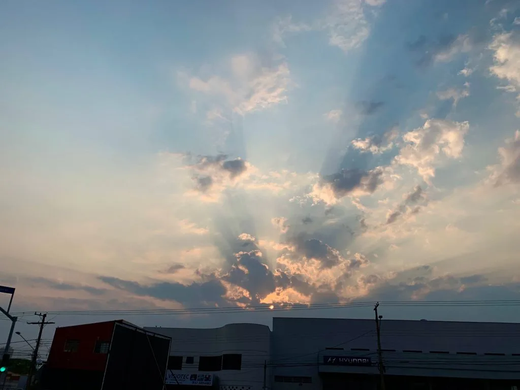 Apesar das altas temperaturas, uma mudança significativa está prevista a partir de quinta-feira (22) - Foto: Arquivo CBN-CG