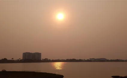 O céu de Três Lagoas ainda está tomado pelas fumaças oriundas de queimadas. - Foto: Alfredo Neto/RCN67 O céu de Três Lagoas ainda está tomado pelas fumaças oriundas de queimadas. - Foto: Alfredo Neto/RCN67