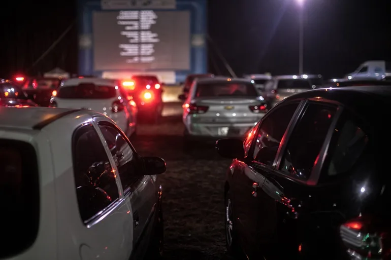 O Cine Autorama é o primeiro cinema drive-in itinerante do Brasil. - Foto: Divulgação/Assessoria