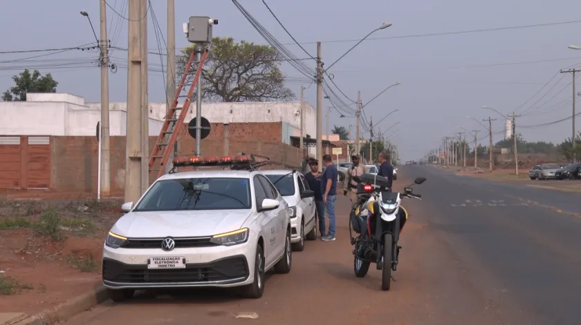 Novos radares instalados em ruas de Três Lagoas passam pela fase de teses. - Foto: Reprodução/TVC