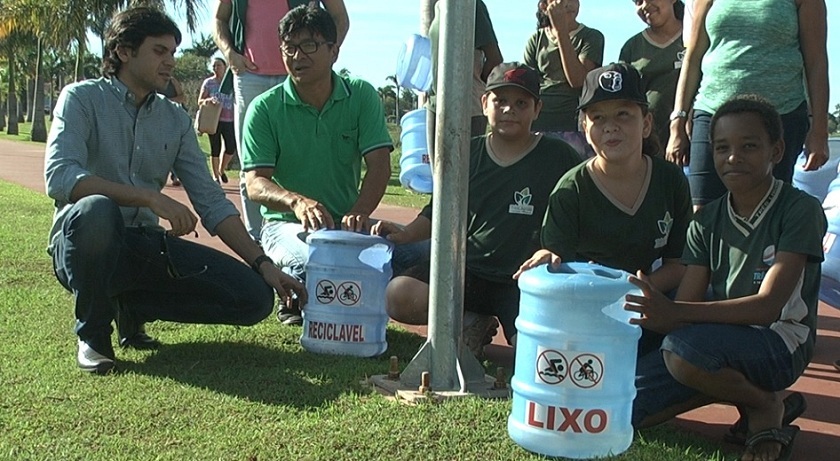 Crianças da rede municipal de ensino participaram da ação ecológica - Reprodução/TVC