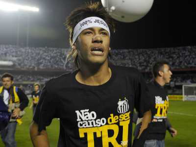 Neymar está no alvo de cinco grandes clubes da Europa - Neymar está no alvo de cinco grandes clubes da Europa -