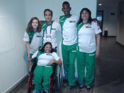 Equipe de paratletas de Três Lagoas que participaram dos Jogos Escolares Paralímpicos 2015 - Divulgação 
