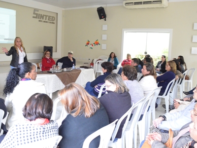 Sinted se reúne com diretores de escolas para discutir pautas da manifestação -