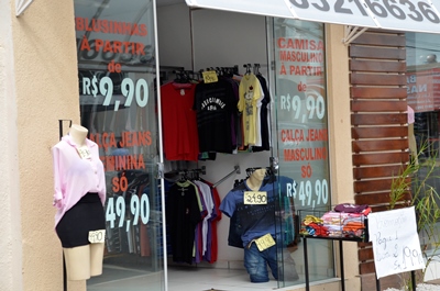 Falta de evidência do preço dos produtos nas vitrines é crime -