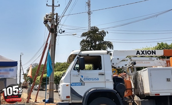 Empresa fazendo manutenção na Avenida Orlando Macarenhas - Gabrielly Almeida/JPNews