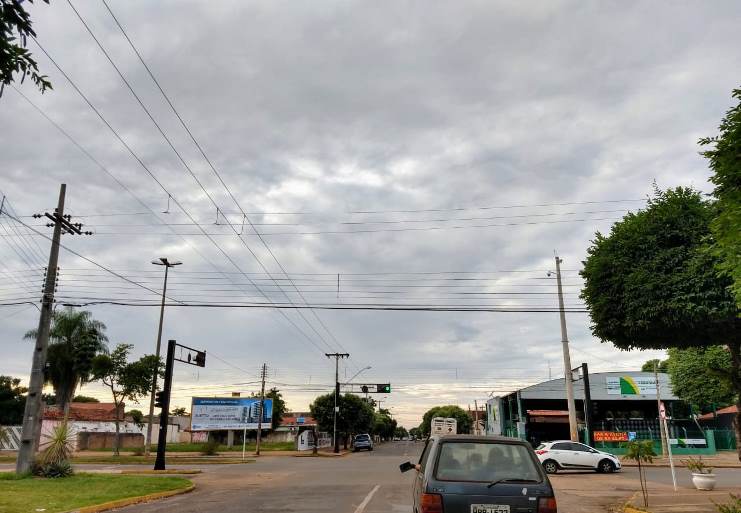 Sexta-feira amanhece com sol entre nuvens e pode chover à tarde - Danielle Leduc/JPNEWS Sexta-feira amanhece com sol entre nuvens e pode chover à tarde - Danielle Leduc/JPNEWS