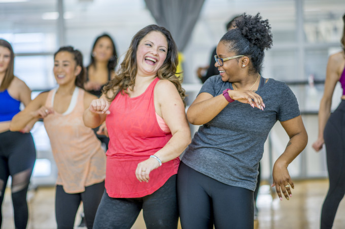 6 benefícios das aulas de dança para sua saúde e seu bem-estar