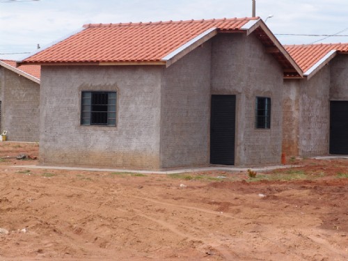 O déficit de moradias populares em Mato Grosso do Sul é de 86 mil unidades - Marcelo Marcos